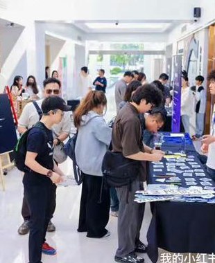 签到与创作者交流